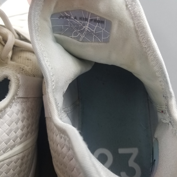 Nike LeBron 14 Time To Shine Sneakers - Picture 9 of 12